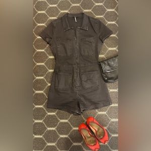 CRVY Lennox Shortsuit